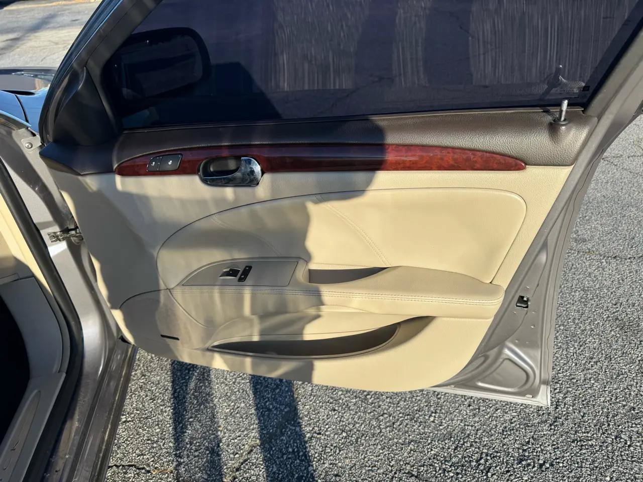 Used 2007 Buick Lucerne CXS FWD image 16
