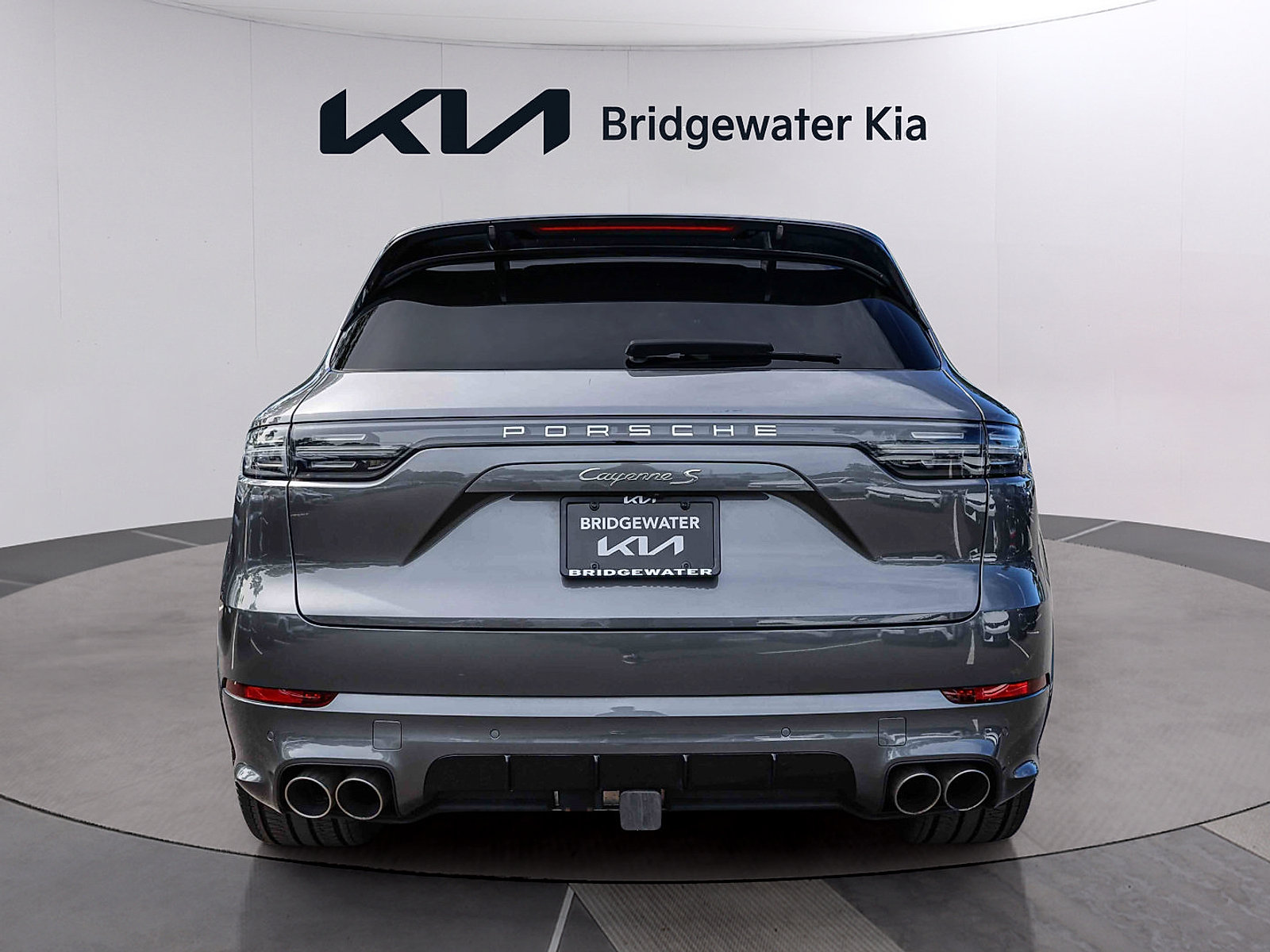 Used 2022 Porsche Cayenne S AWD/4WD image 5