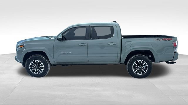 Used 2023 Toyota Tacoma TRD Sport w/ Technology Package image 4