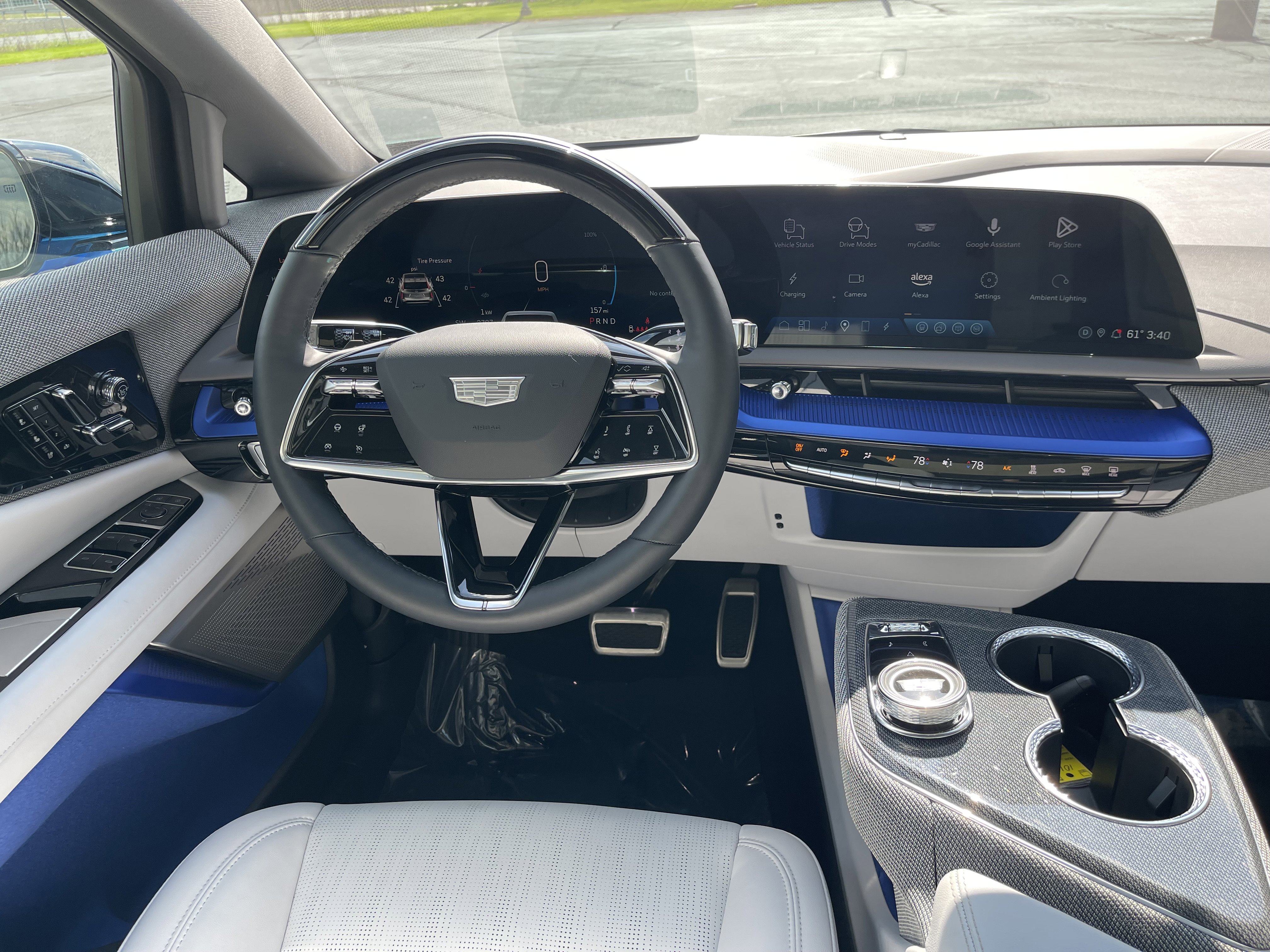 Used 2025 Cadillac Optiq Luxury 2 w/ LPO, Floor Liner Package image 25