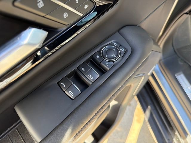 New 2026 Chevrolet Suburban Premier image 26