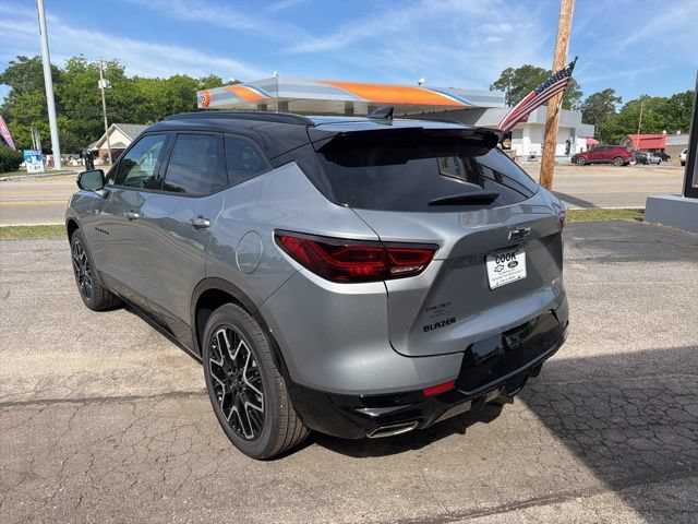 New 2025 Chevrolet Blazer RS w/ Driver Confidence II Package FWD image 7