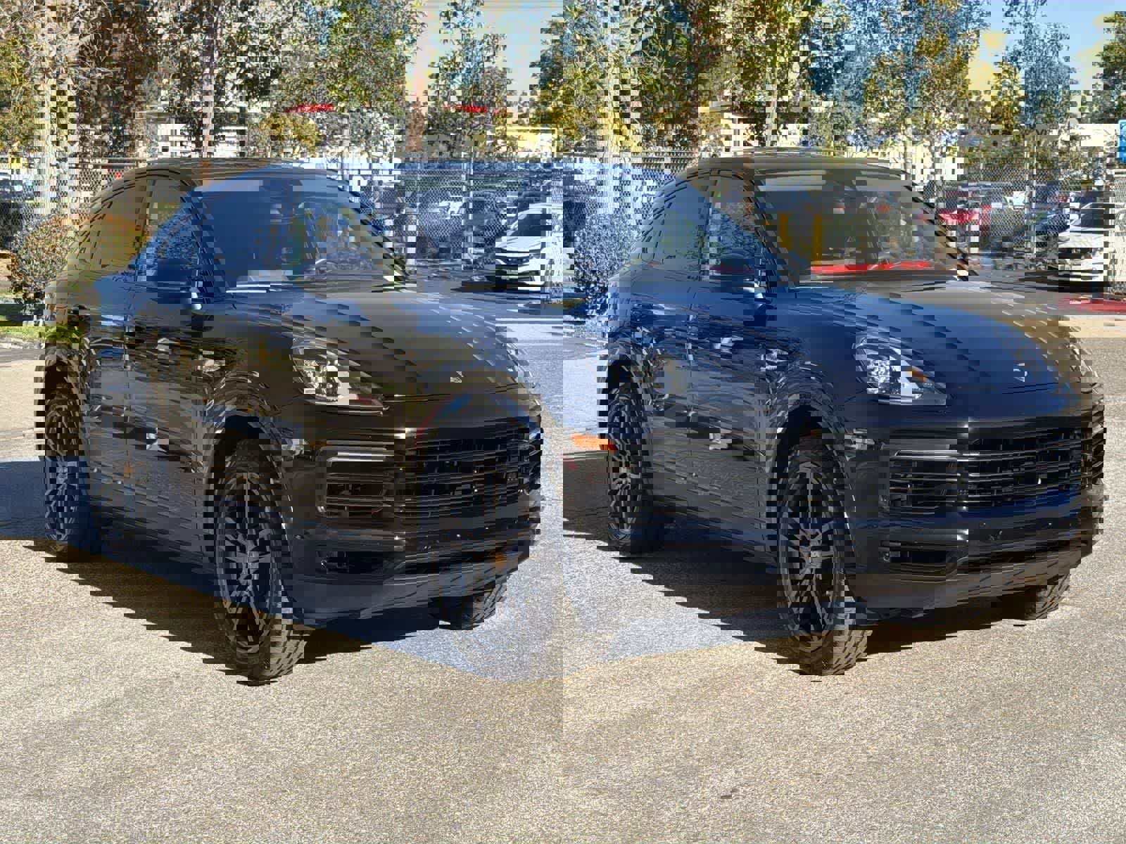 Used 2021 Porsche Cayenne Coupe image 5