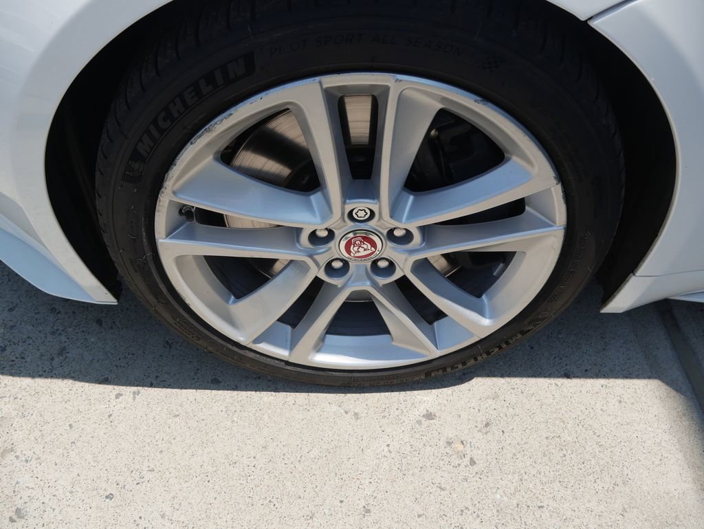 Used 2017 Jaguar F-TYPE S AWD/4WD image 14