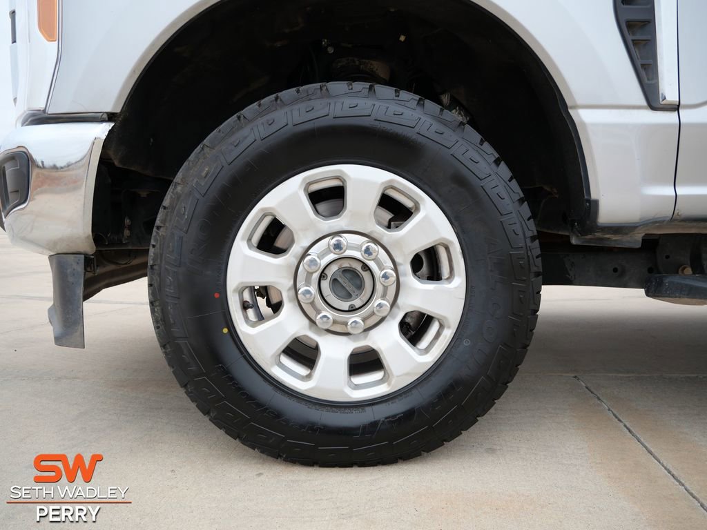 Used 2023 Ford F250 XLT w/ FX4 Off-Road Package image 7