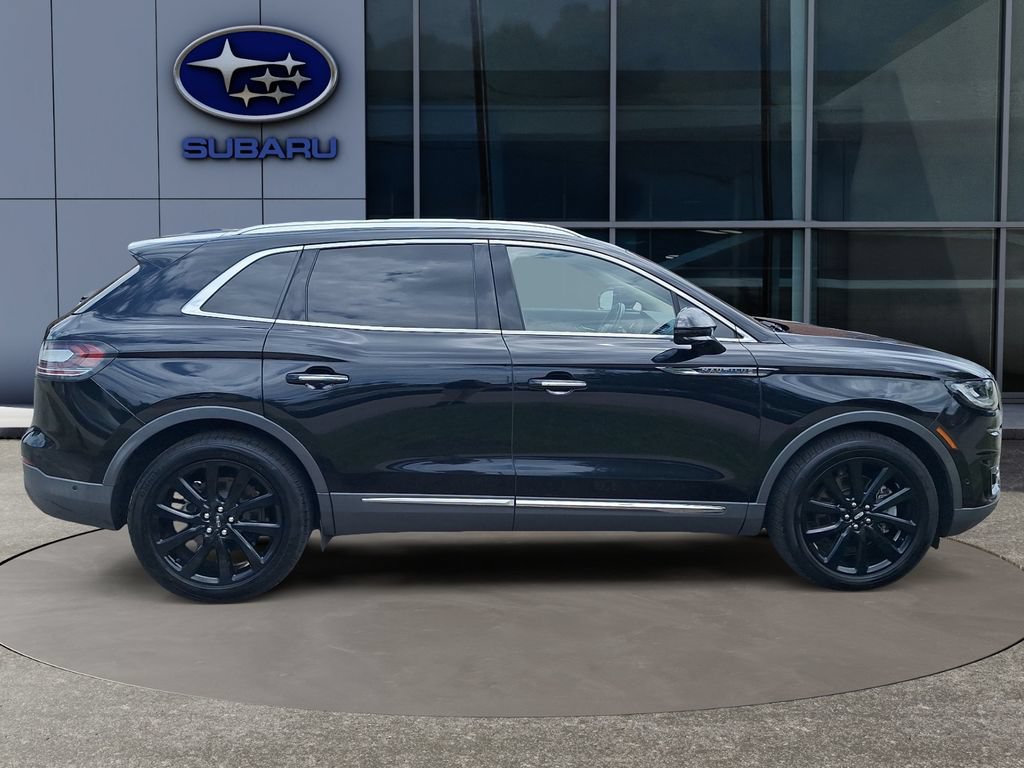 Used 2020 Lincoln Nautilus Reserve w/ Equipment Group 201A FWD image 9