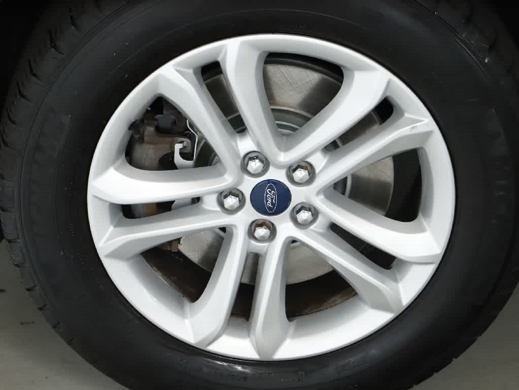 Used 2019 Ford Edge SEL w/ Equipment Group 201A AWD/4WD image 36
