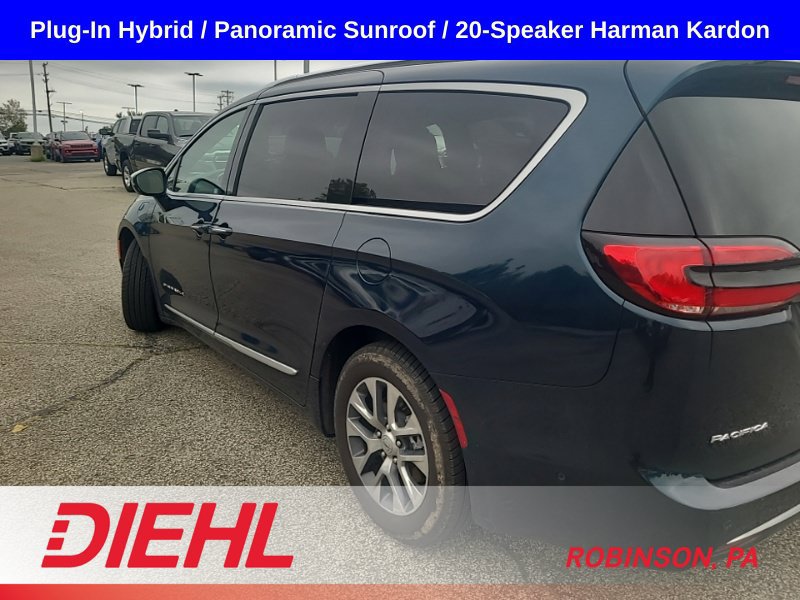 Used 2022 Chrysler Pacifica Pinnacle FWD image 8