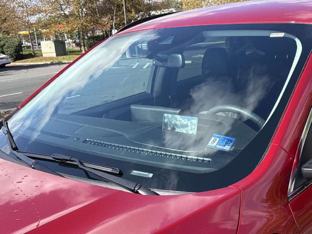 Used 2023 Ford Escape SE w/ PHEV Premium Package FWD image 12