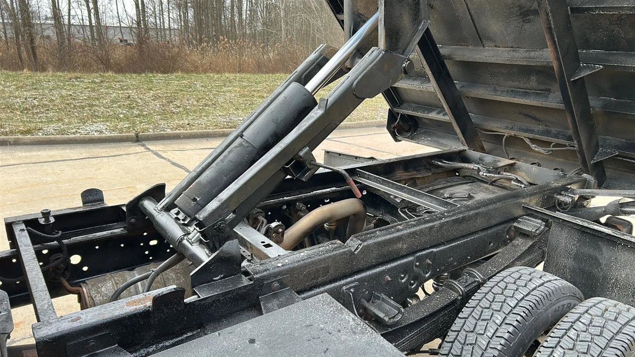 Used 2015 Ford F350 XL w/ Snow Plow Prep Package image 49