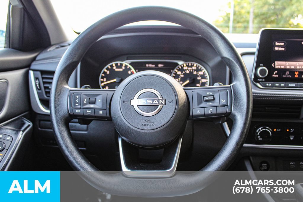 Used 2024 Nissan Rogue S AWD/4WD image 23