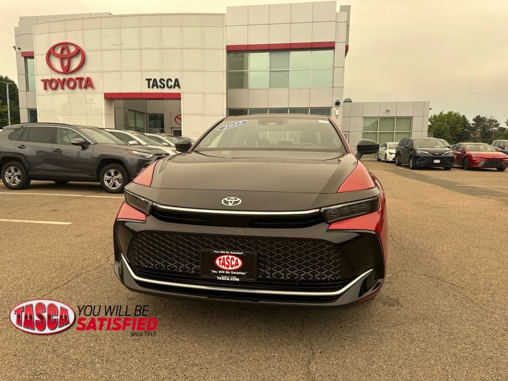 Used 2025 Toyota Crown Platinum