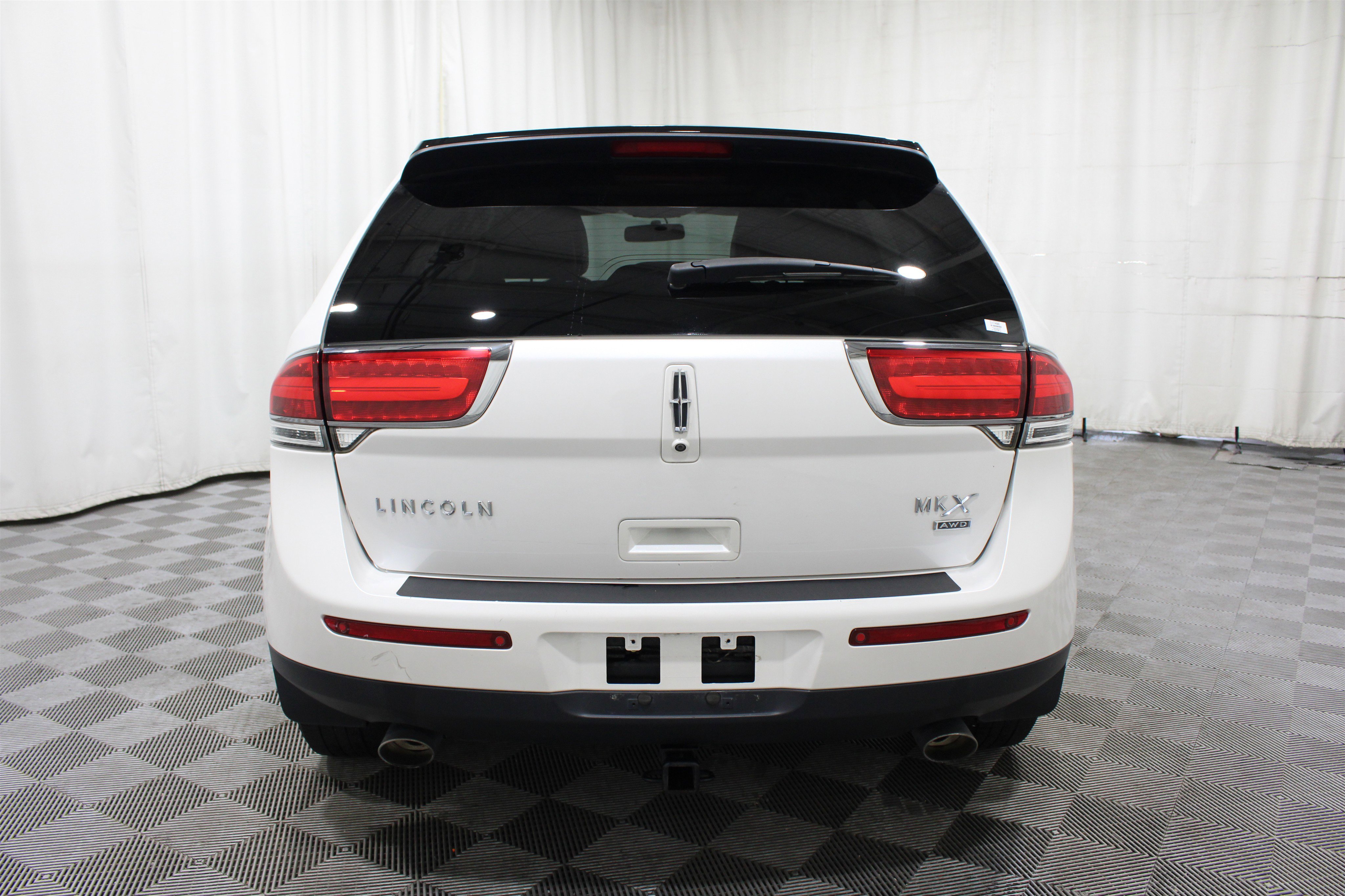 Used 2014 Lincoln MKX AWD w/ Equipment Group 102A image 34
