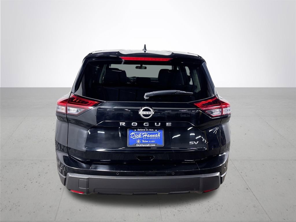 Used 2024 Nissan Rogue SV image 7