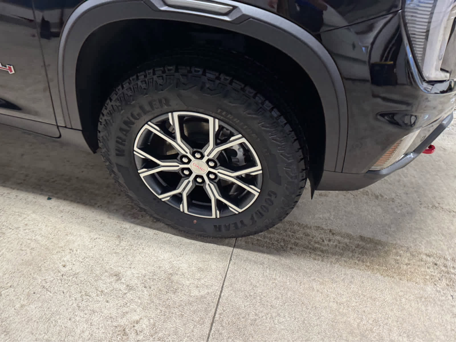 Certified 2024 GMC Acadia AT4 w/ Super Cruise Package image 7