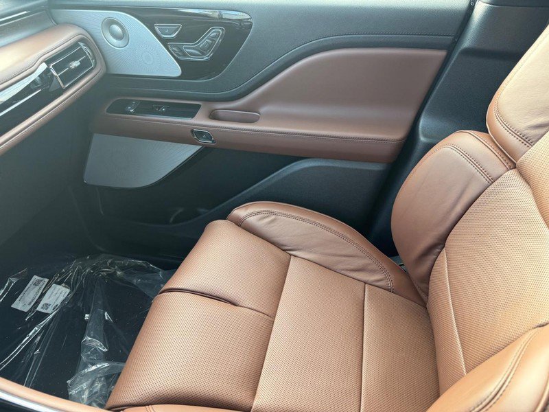 New 2026 Lincoln Aviator Reserve image 15