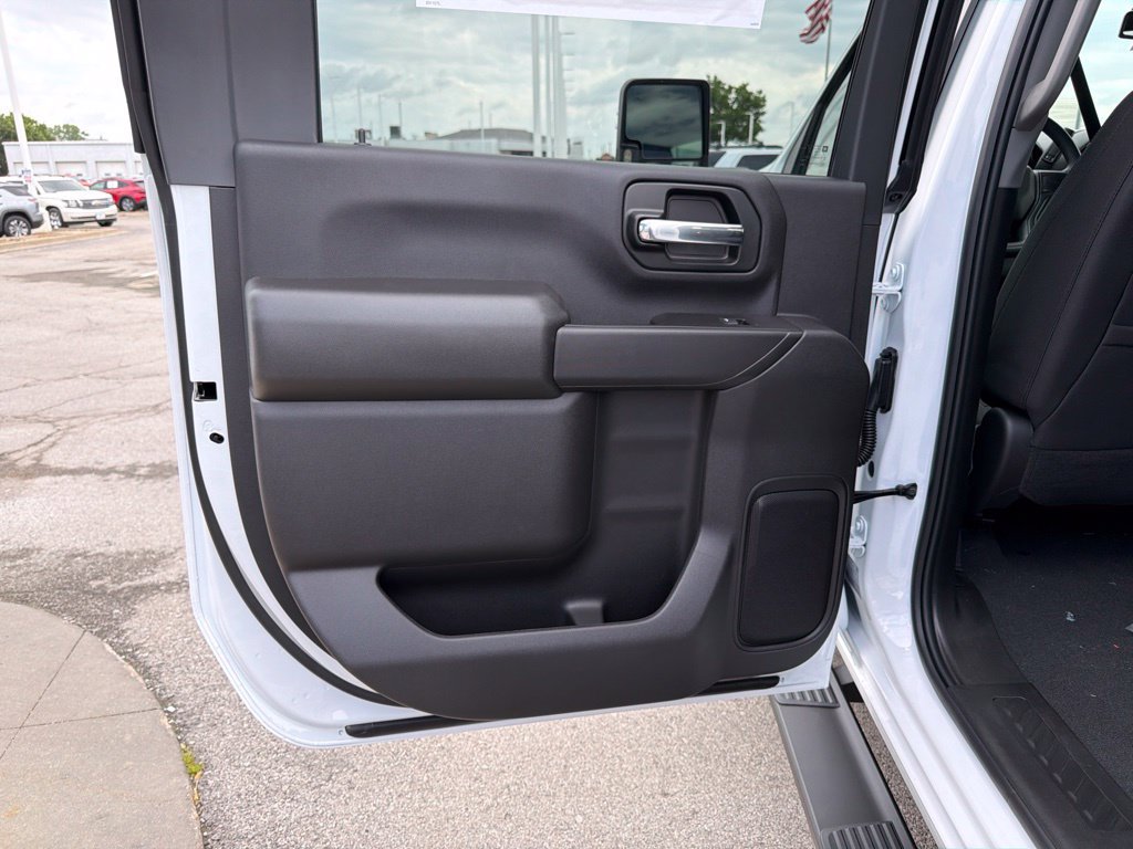 New 2026 Chevrolet Silverado 2500 Custom w/ Custom Value Package AWD/4WD image 19