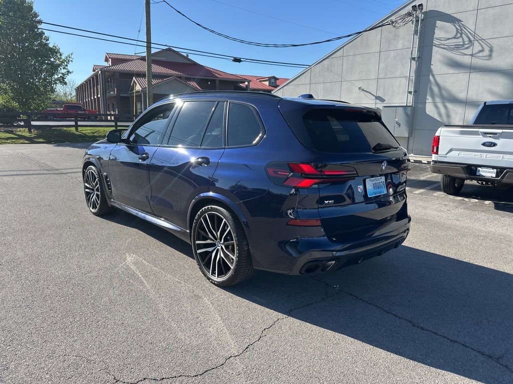 Used 2024 BMW X5 M60i AWD/4WD image 4