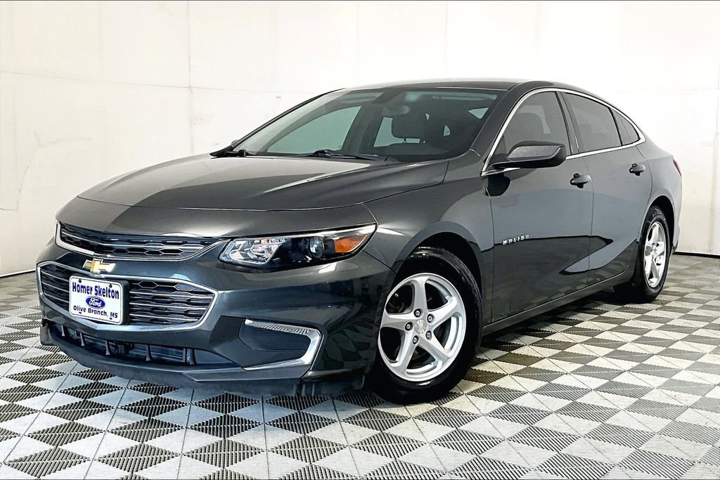 Used 2018 Chevrolet Malibu LS image 2