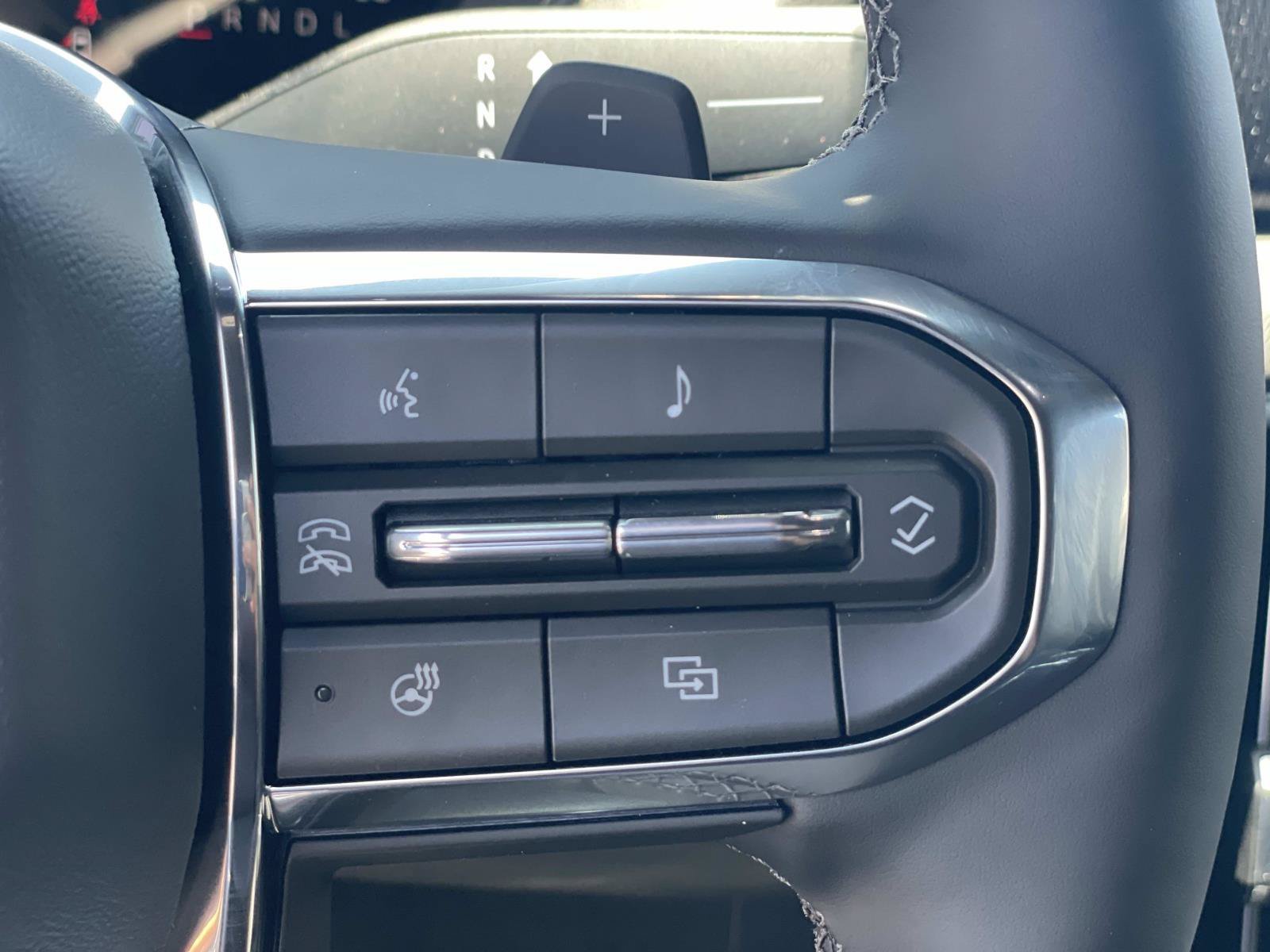 New 2026 GMC Yukon XL Elevation w/ Elevation Premium Package RWD image 12