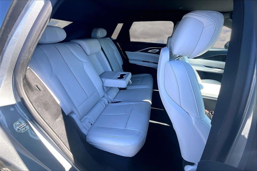 Certified 2024 Cadillac Lyriq Sport AWD/4WD image 25