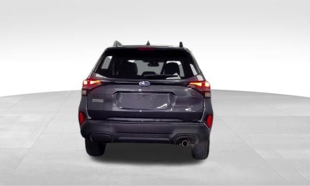 Used 2025 Subaru Forester Limited AWD/4WD image 5