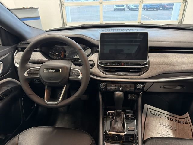 Used 2023 Jeep Compass Latitude w/ Sun and Sound Group image 18