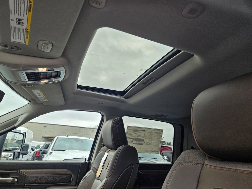 New 2026 RAM 3500 Longhorn image 39