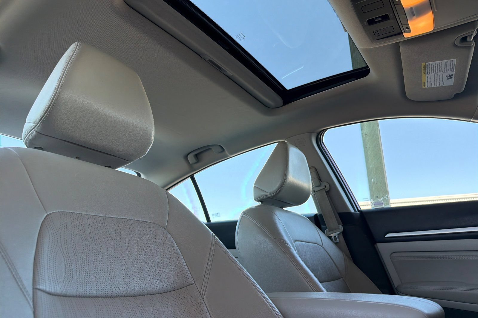 Used 2019 Nissan Altima 2.5 Platinum FWD image 15