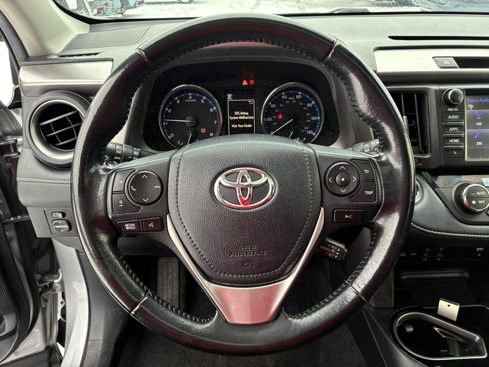 Used 2018 Toyota RAV4 Limited image 21
