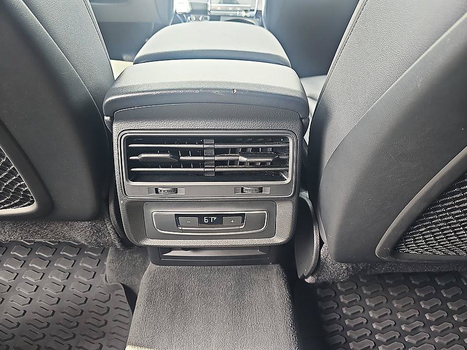 Used 2022 Audi Q7 2.0T Premium AWD/4WD image 29