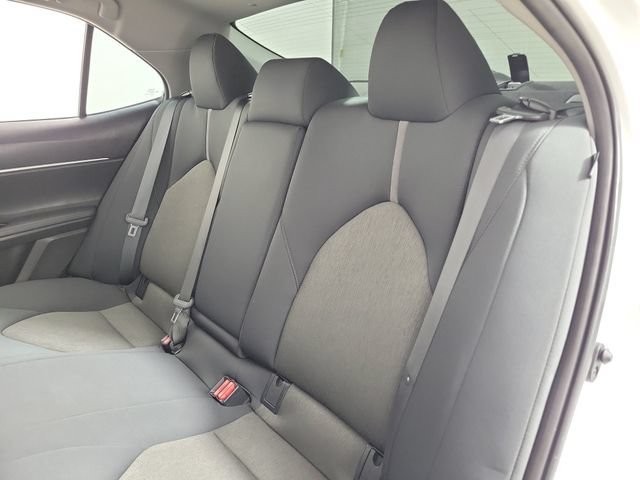 Used 2023 Toyota Camry LE FWD image 13