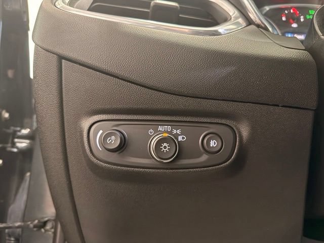 Used 2020 Chevrolet Equinox LT AWD/4WD image 18