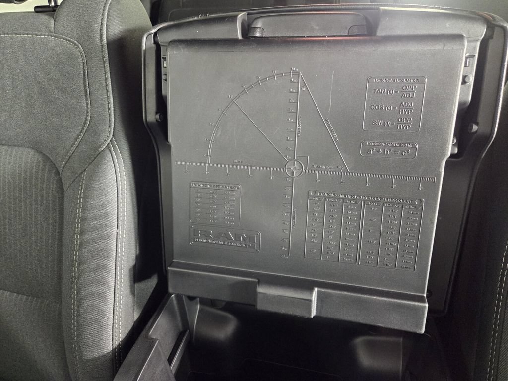 Used 2021 RAM 1500 Big Horn RWD image 22