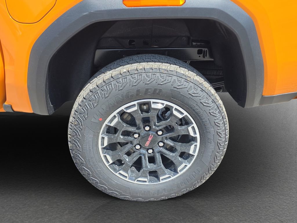 New 2026 GMC Canyon AT4 w/ Technology Plus Package AWD/4WD image 5
