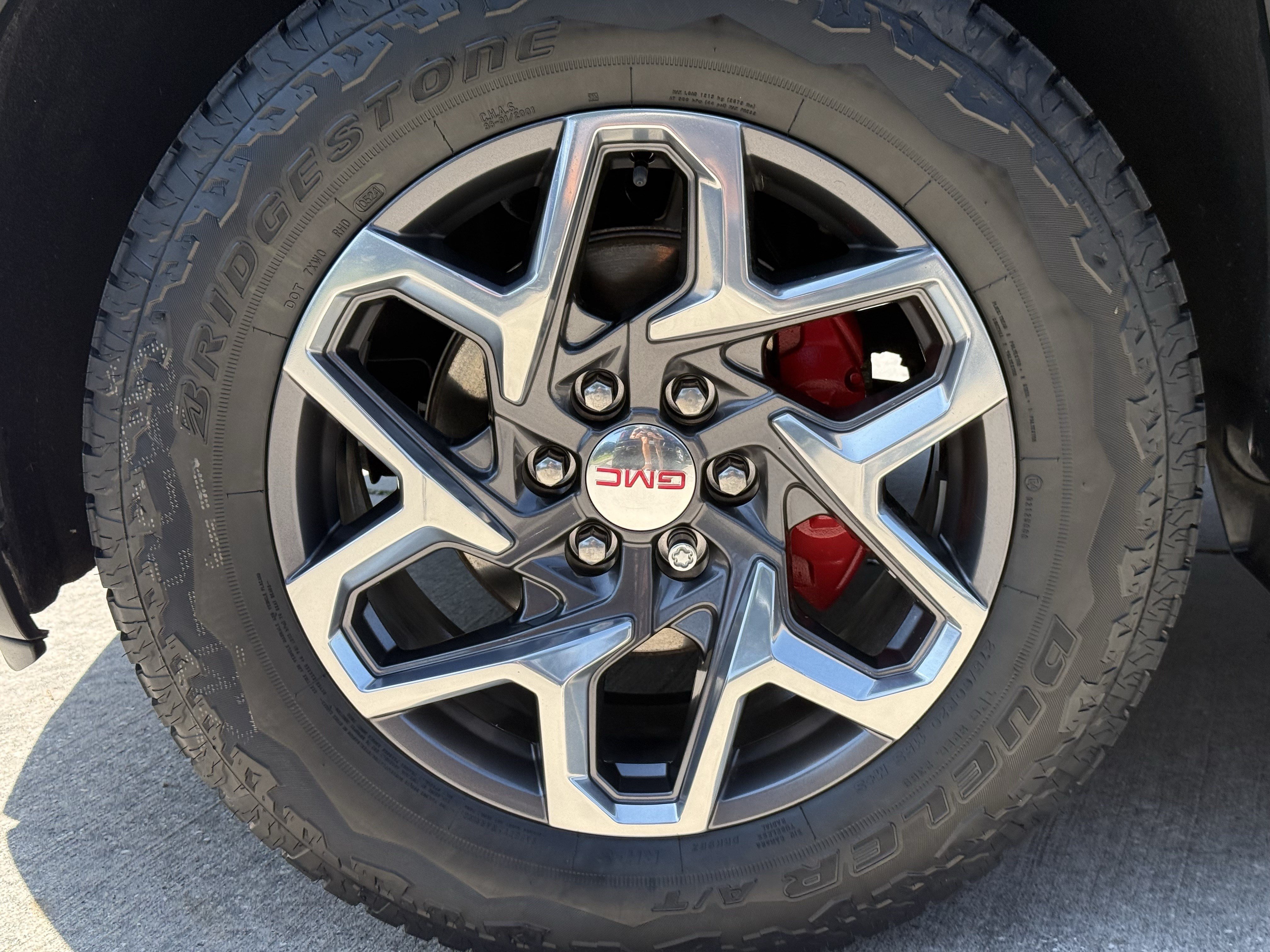 Used 2021 GMC Sierra 1500 SLT RWD image 10