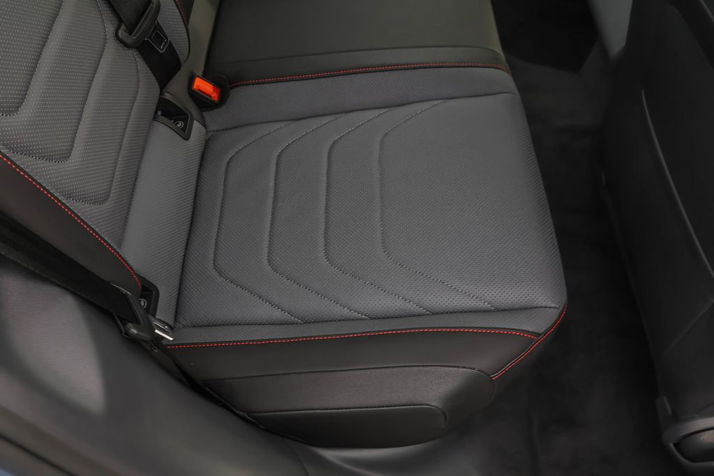 Used 2025 Volkswagen Jetta GLI Autobahn w/ GLI Black Package image 33