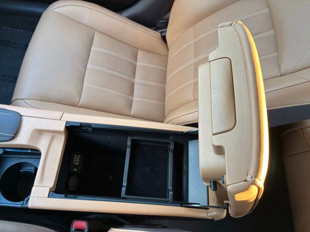 Used 2018 Lexus ES 300h image 36