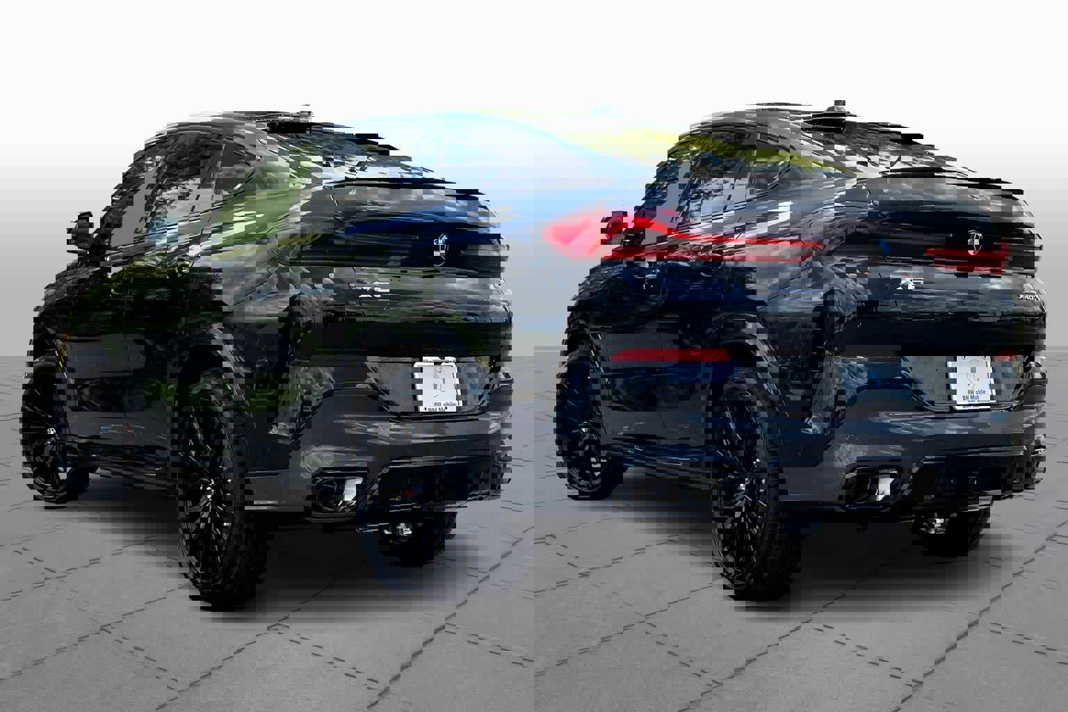 Certified 2026 BMW X6 xDrive40i w/ Climate Comfort Package image 8