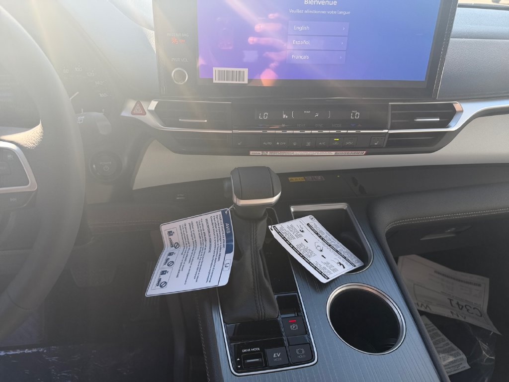 New 2026 Toyota Sienna XLE AWD/4WD image 11