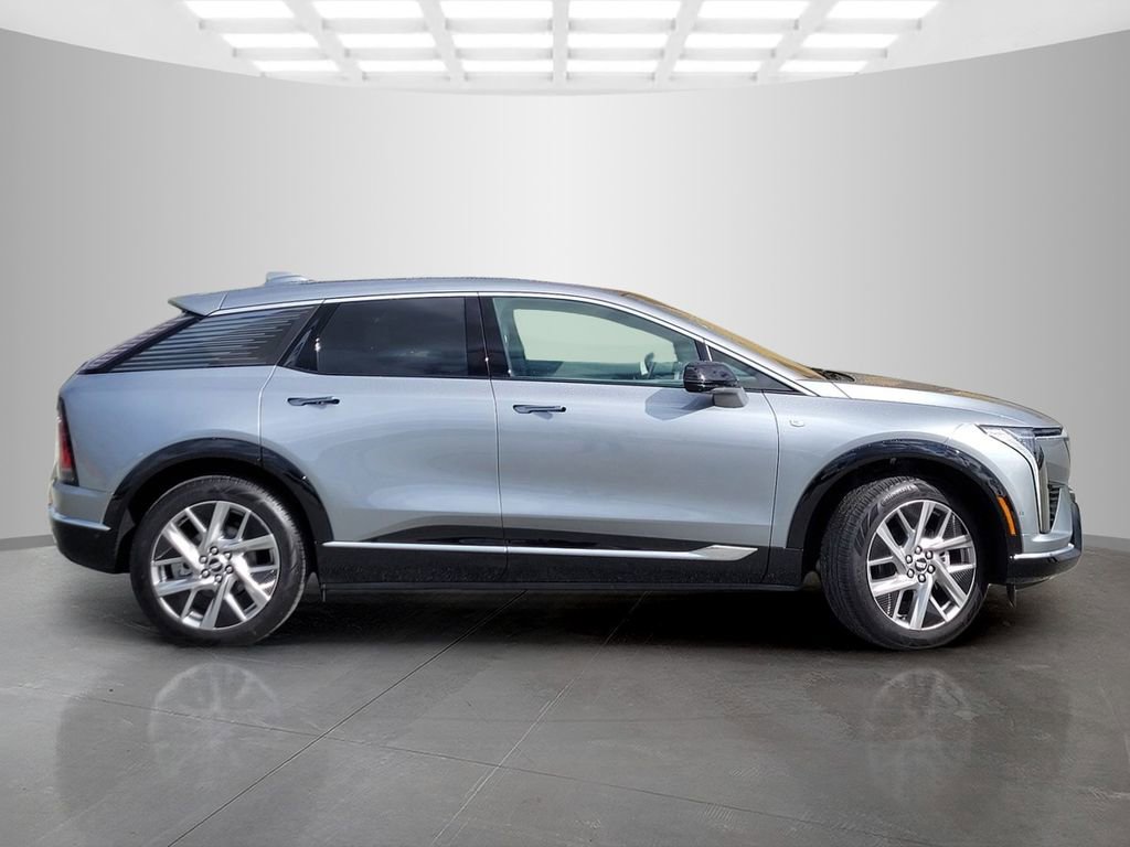 New 2026 Cadillac Optiq Luxury 1 RWD image 3