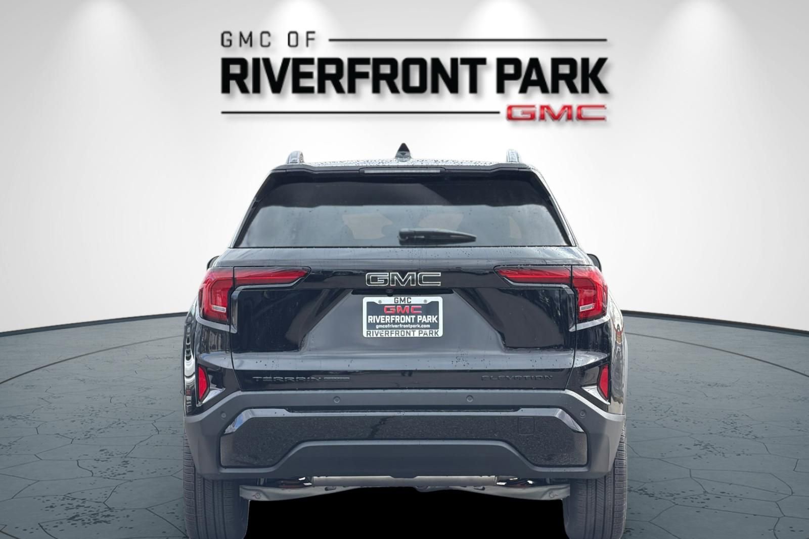 New 2026 GMC Terrain Elevation w/ Elevation Premium Package image 4