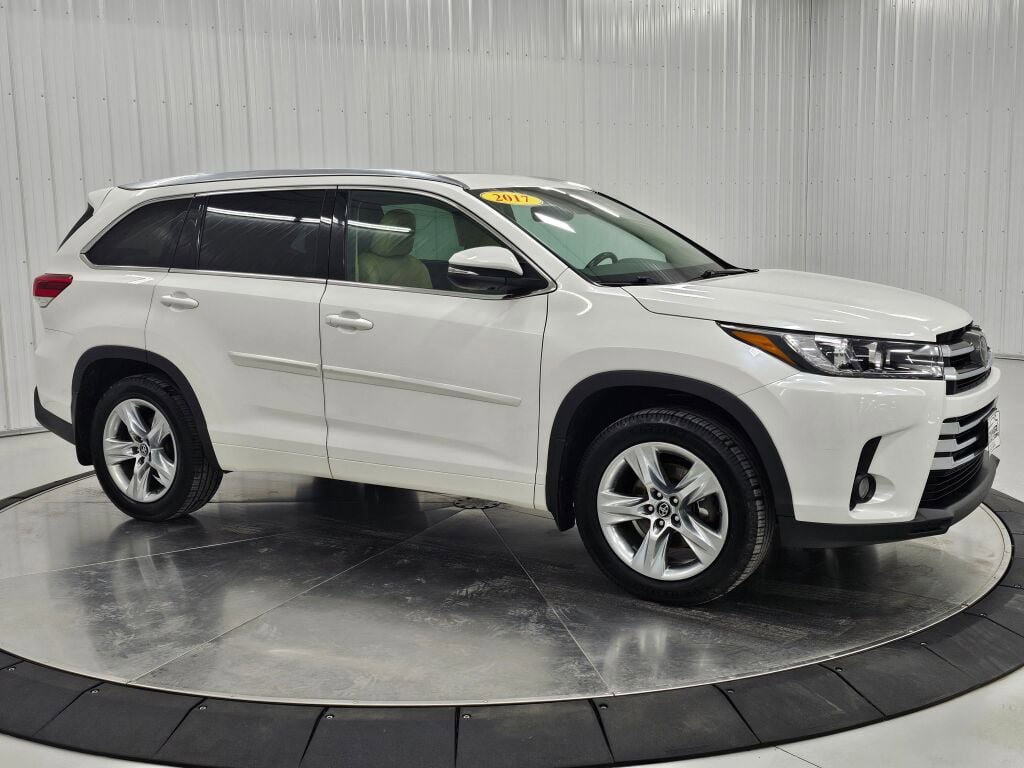 Used 2017 Toyota Highlander Limited AWD/4WD image 7