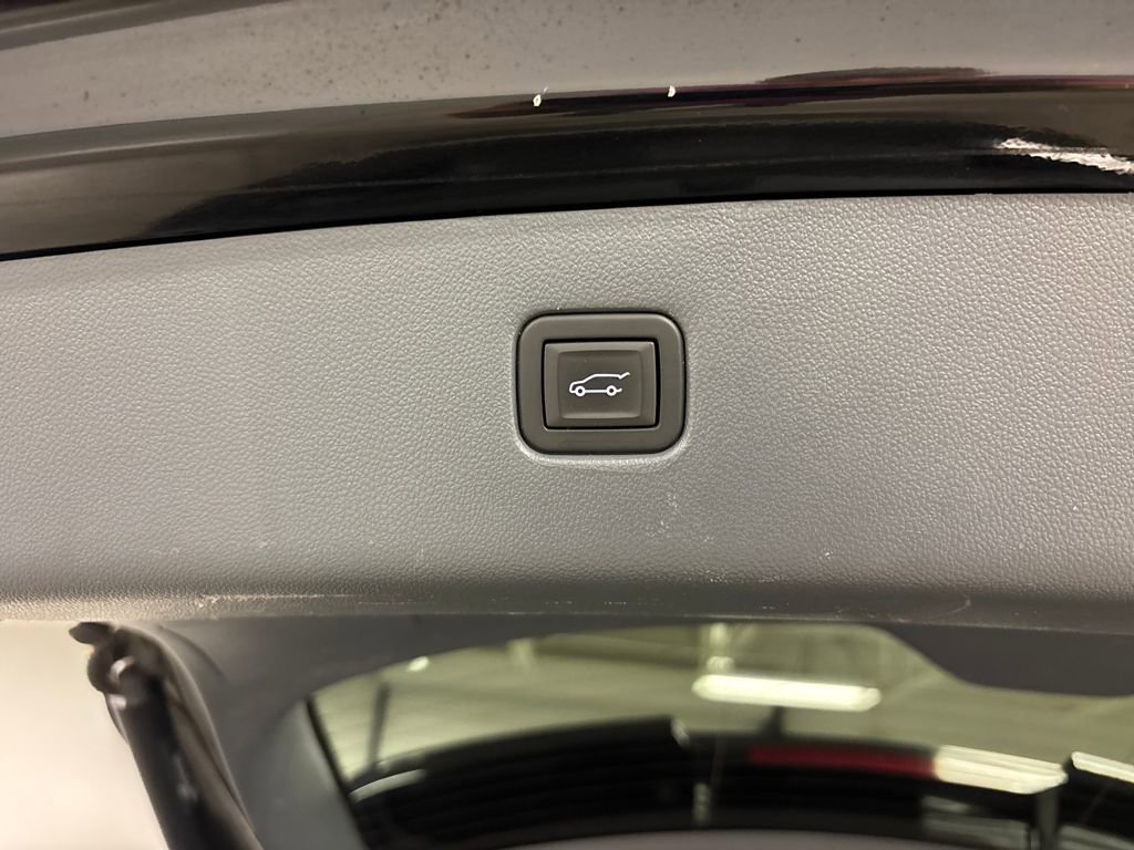 Used 2020 Chevrolet Blazer LT image 20