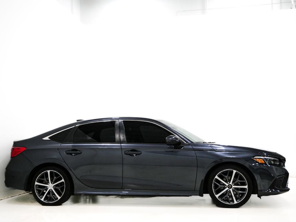Used 2022 Honda Civic Touring image 5