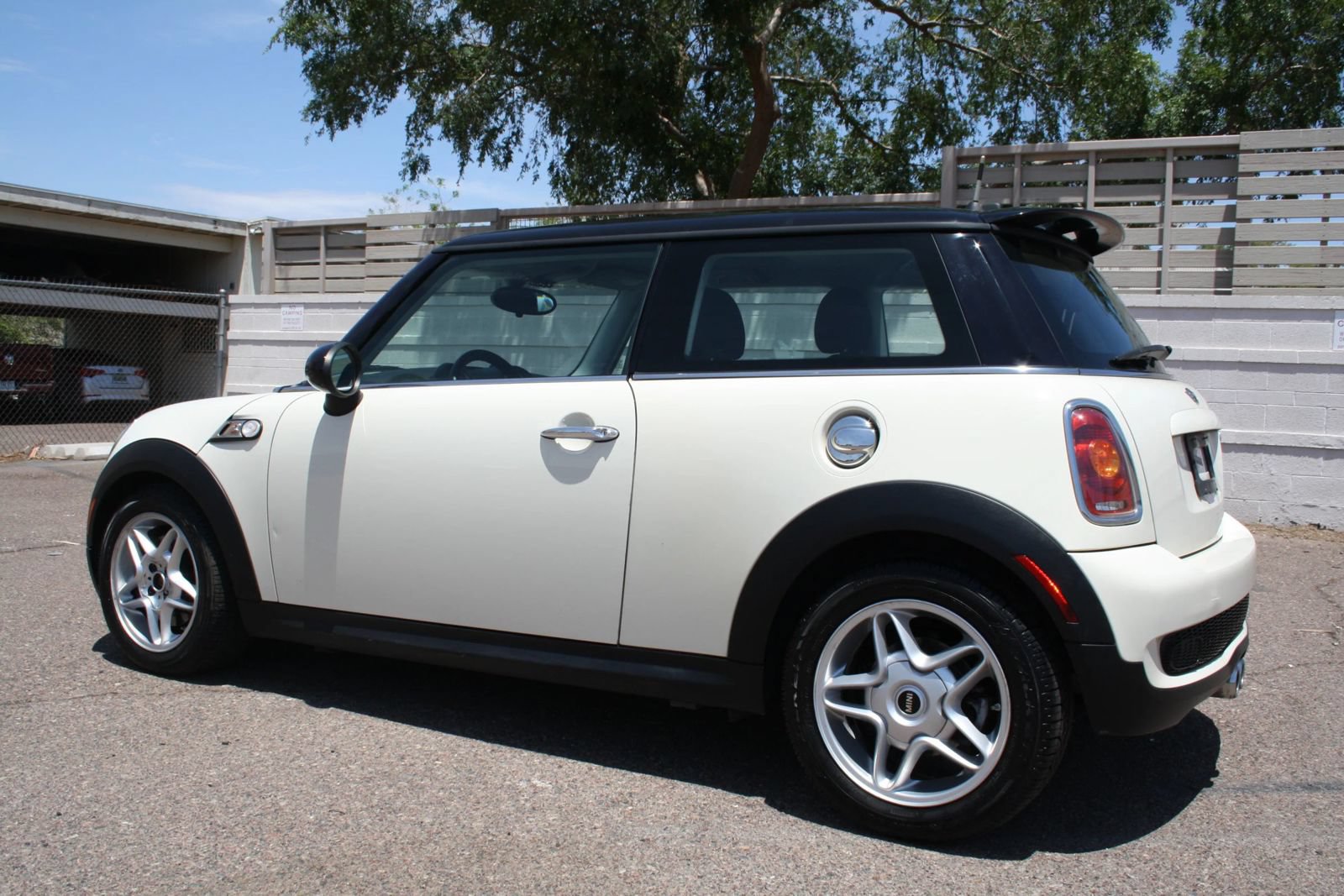 Used 2010 MINI Cooper S FWD image 21