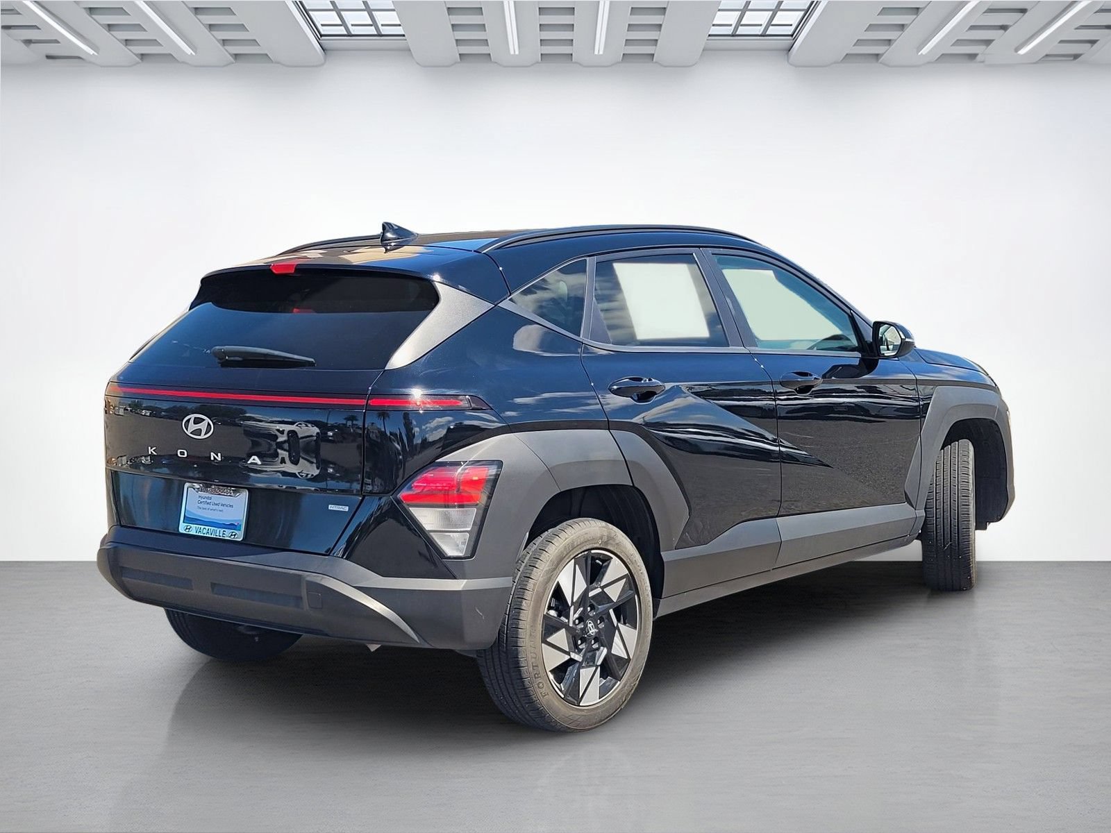 Certified 2025 Hyundai Kona SEL AWD/4WD image 4