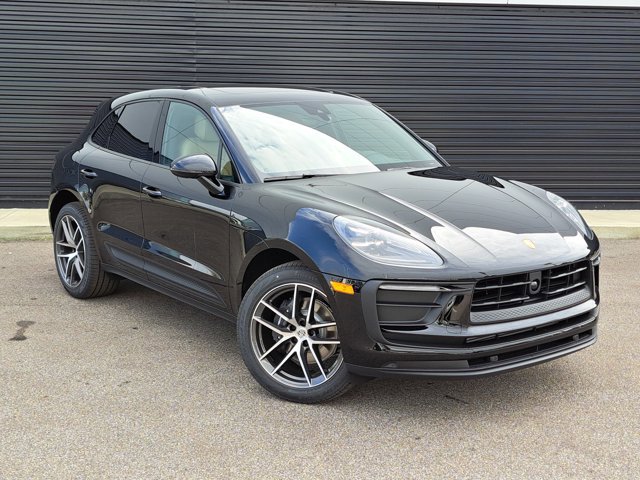 New 2026 Porsche Macan image 9