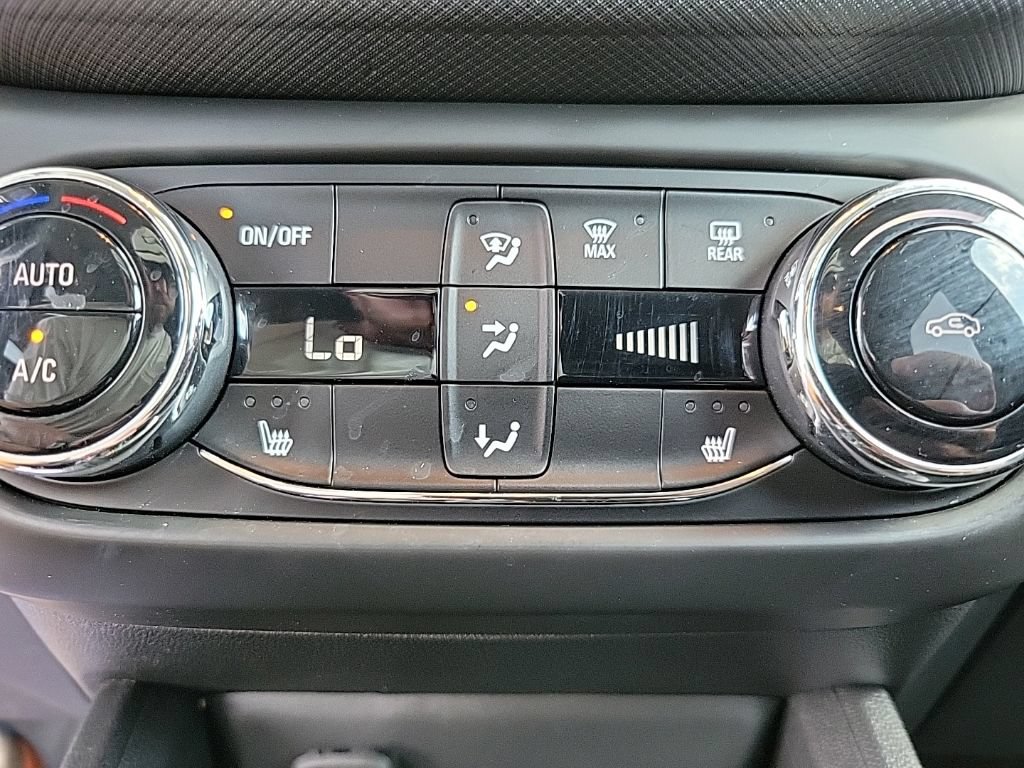 Used 2023 Chevrolet TrailBlazer LT w/ Convenience Package FWD image 20