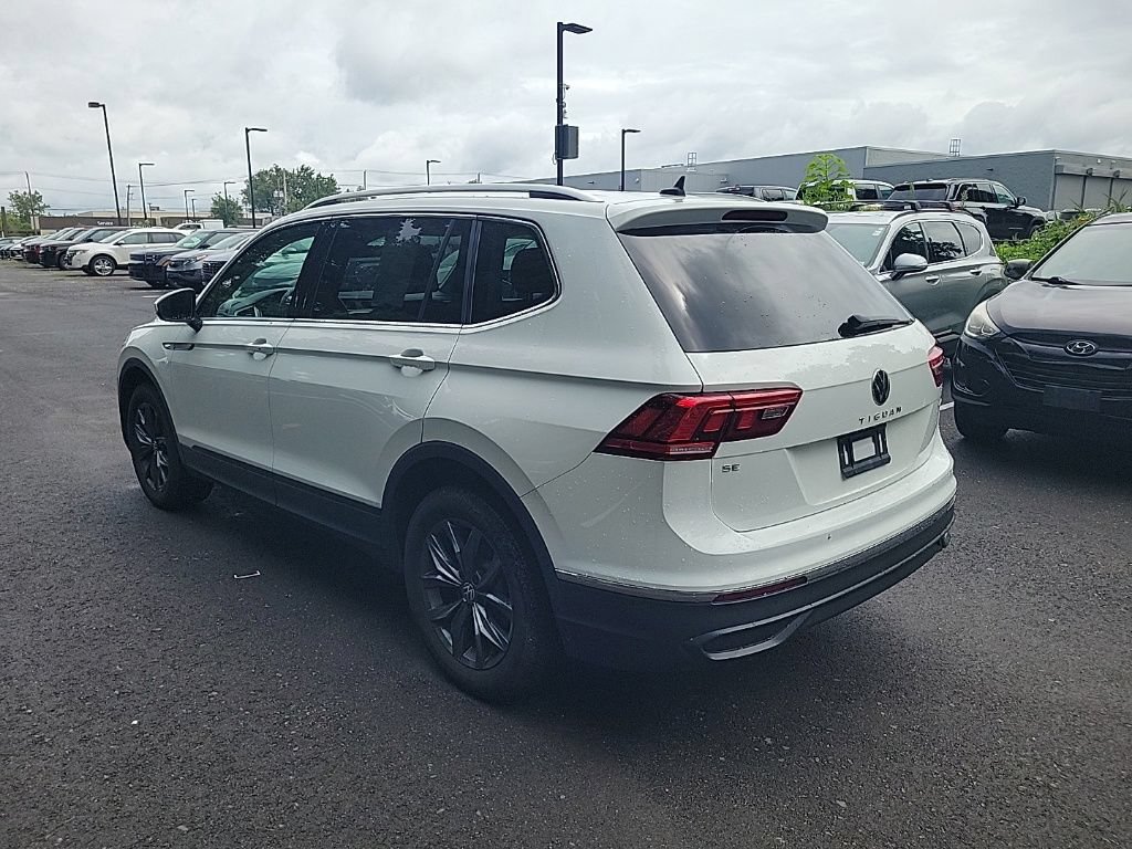 Used 2022 Volkswagen Tiguan SE AWD/4WD image 8
